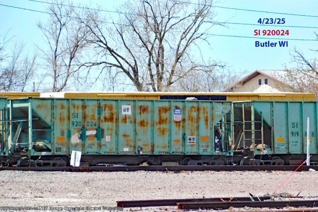 Ballast cars